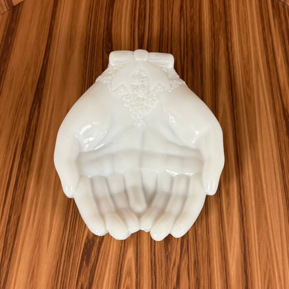 Avon “Hands of Friendship” Milk Glass Dish Vintage 1970s Soap or Trinket Holder